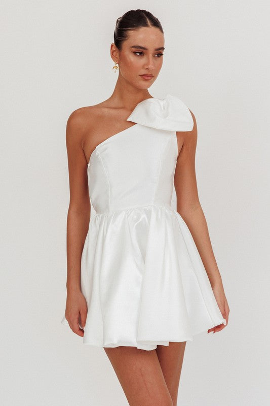 WHITE ONE SHOULDER BOW TIE DRESS