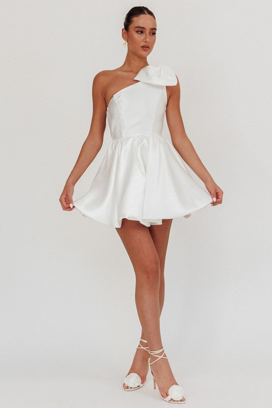 WHITE ONE SHOULDER BOW TIE DRESS